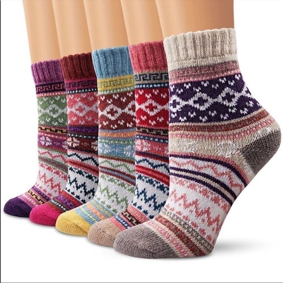 Women’s Cozy Winter Wool Socks Set - Picture 1 of 5